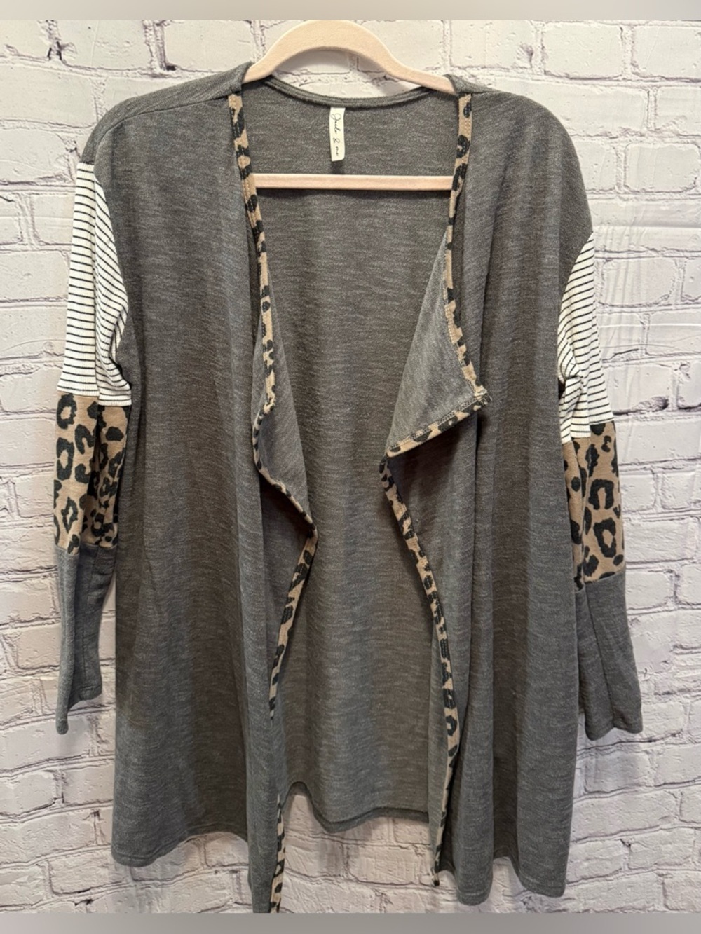 Women's Gray Open-Front Cardigan with Leopard-Trim Accent